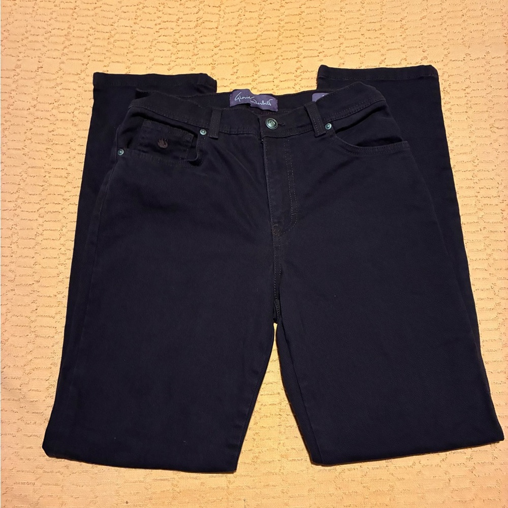 Gloria Vanderbilt Amanda Jeans Size 6
Average Purple(Plum)